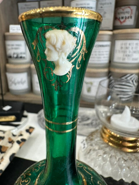 Vase soliflore vintage – Vert émeraude, décors dorés & camée – Origine italienne