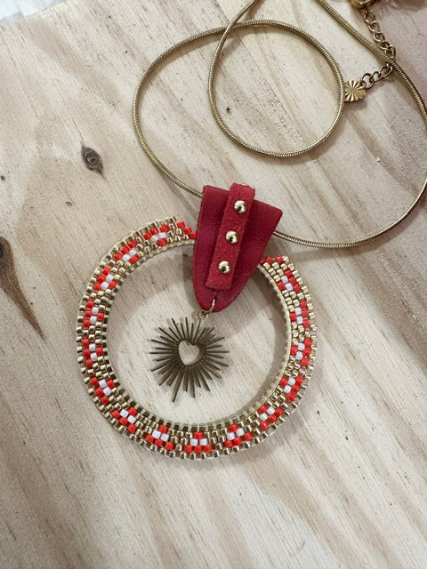 Collier tissé rouge et doré