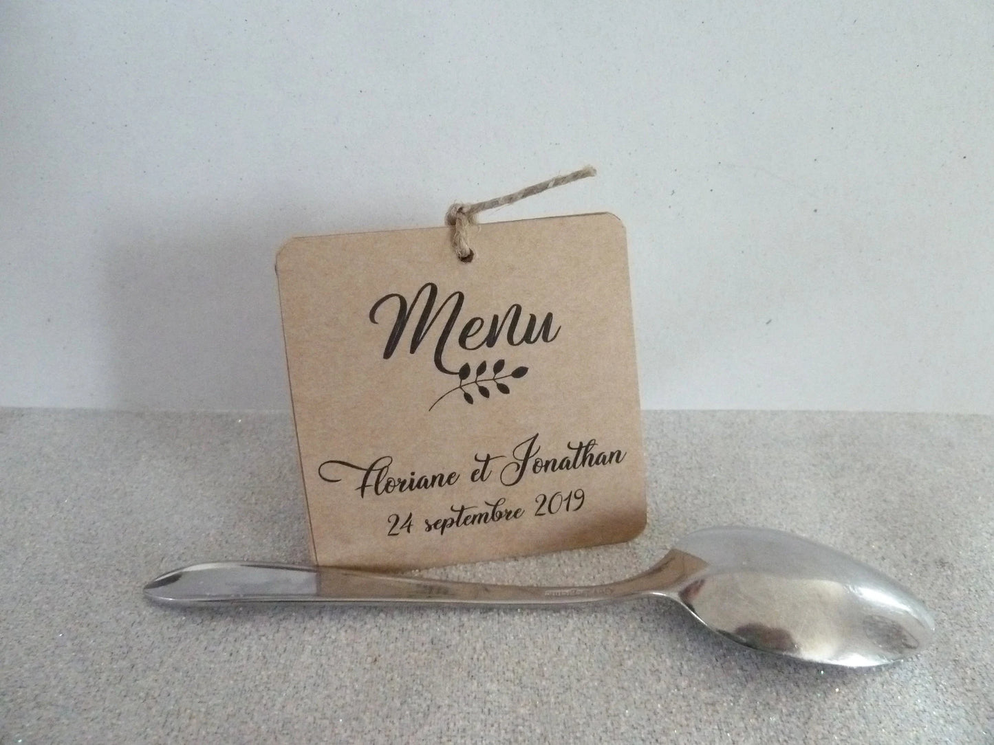 Menus Éventail Carrés Personnalisés – Kraft Brun | Mariage & Réception