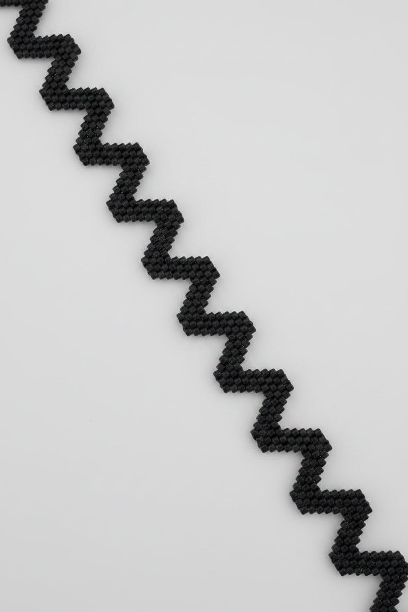 Bracelet tissé zig zag noir mat – Perles Miyuki