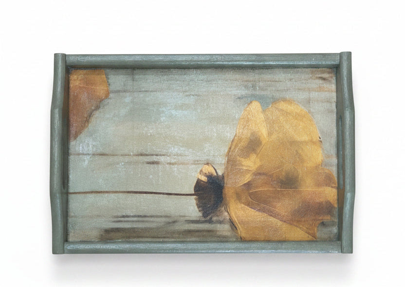 Plateau en Bois Upcyclé – Motif Fleur Jaune Abstraite