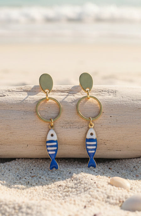 Boucles d'oreilles dorées – Breloque poisson à rayures bleu & blanc