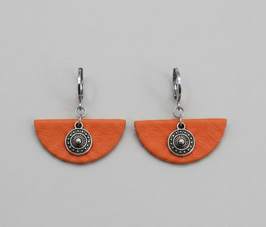 Boucles d'oreilles Cuir & Argent – Demi-cercle Orange