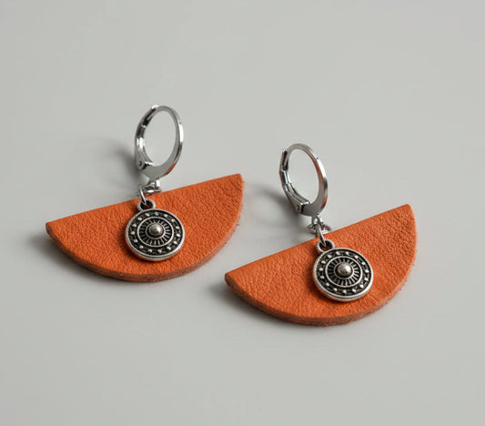 Boucles d'oreilles Cuir & Argent – Demi-cercle Orange
