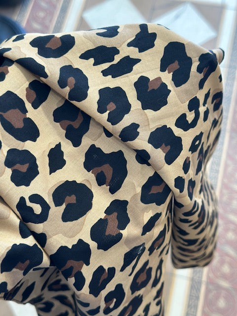 Foulard Bandana Léopard — Coton & Détails Dorés