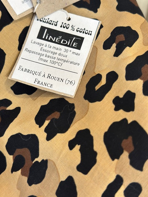 Foulard Bandana Léopard — Coton & Détails Dorés