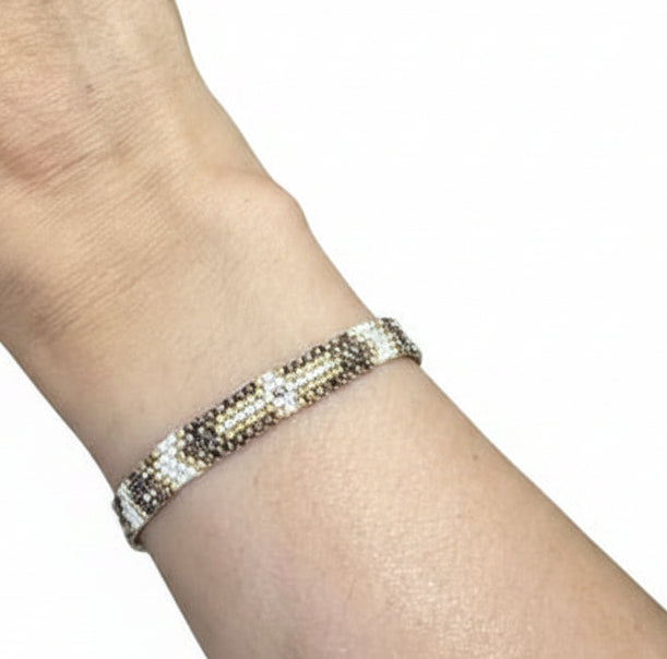 Bracelet Tissé Motif Chevron – Perles Miyuki Doré, Écru & Marron
