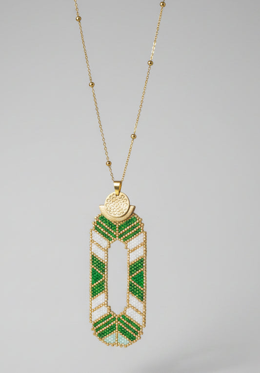 Sautoir Pendentif Tissé Vert & Écru — Perles Miyuki & Chaîne Dorée