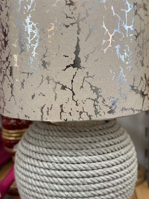 Lampe Upcyclée Abat-Jour Beige & Argenté — Pièce Unique