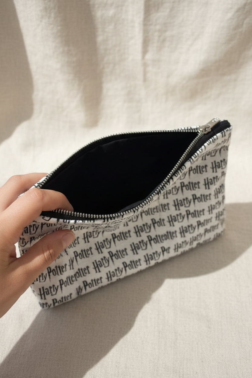 Pochette Harry Potter — Tissu graphique lettres noires