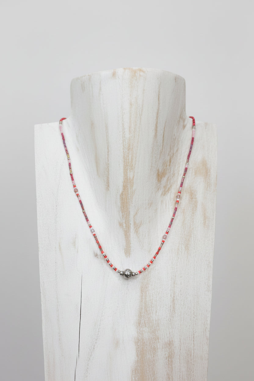 Collier de perles de rocailles Miyuki rouge écru mauve