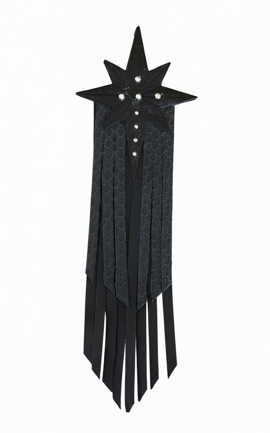 Grande Broche Filante en Cuir Noir – Étoile & Franges