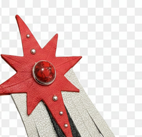 Broche Filante en cuir rouge blanc noir
