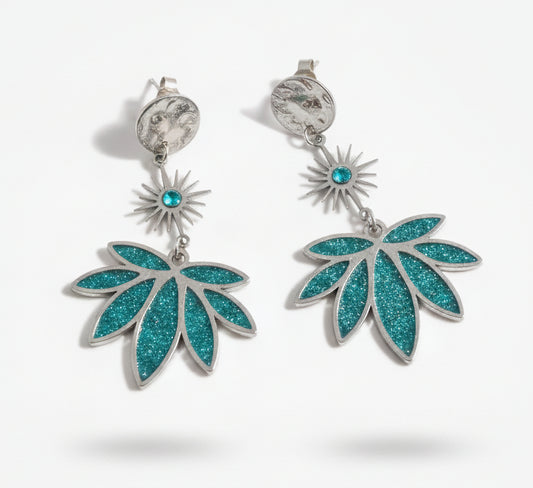 Blumenohrringe – Edelstahl & glitzerndes blaues Harz