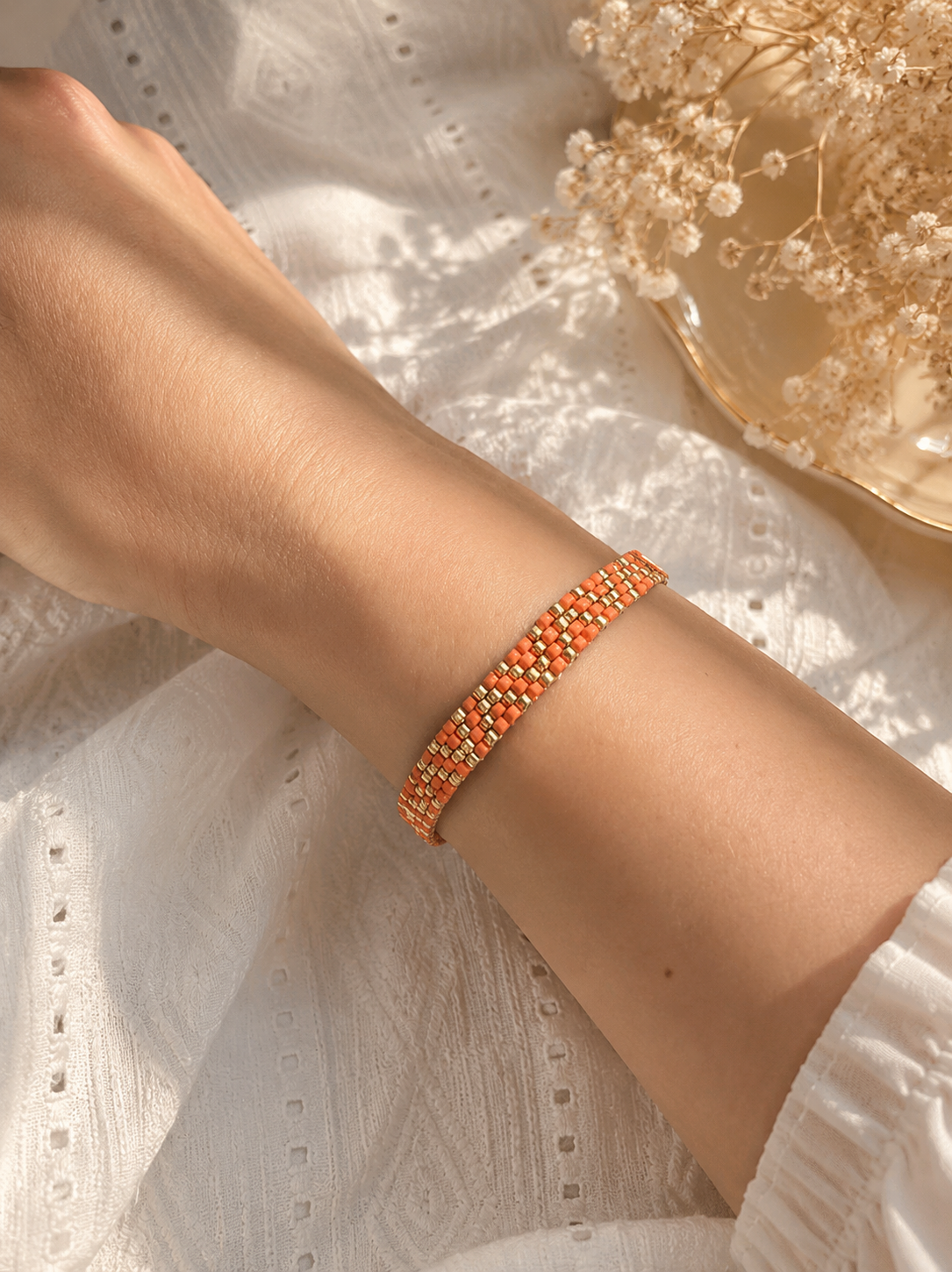 Bracelet tissé perles Miyuki orange & doré – Fait main Normandie