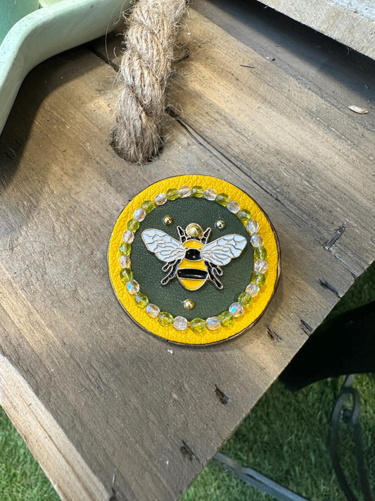 Leather brooch with bee