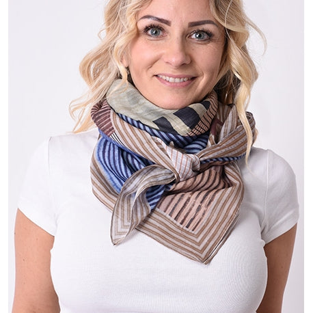 Carré en Coton — Motifs Géométriques Marine, Ciel & Vert