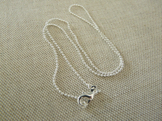 Chaîne collier petites boules – Plaqué argent, fermoir mousqueton