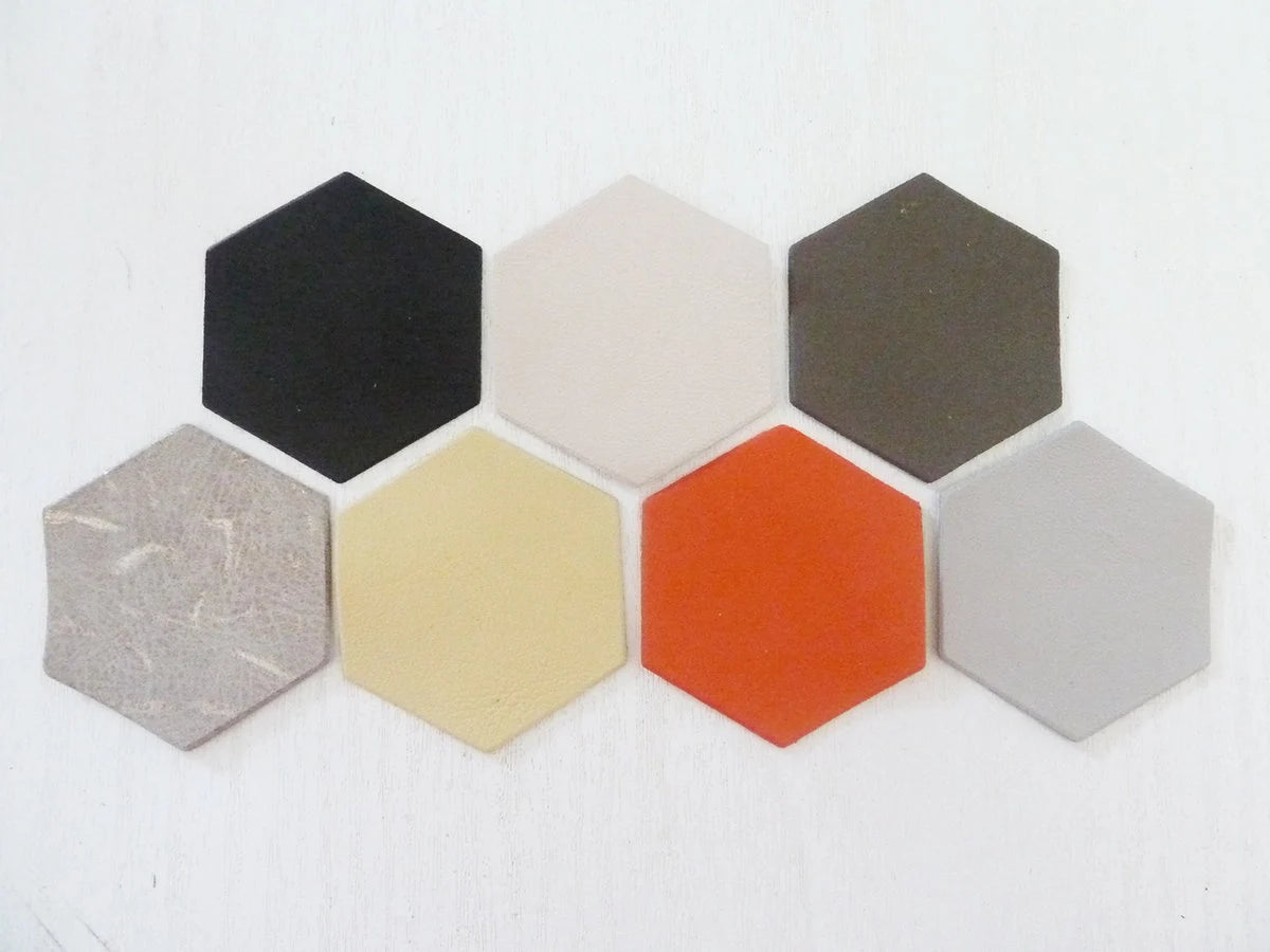 Lot de 7 hexagones en cuir d'agneau – 7 couleurs, 4,5 x 5 cm