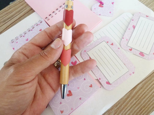 Pink stationery set, hearts, gift, purple and pink notepad and pen, pink leather pompom