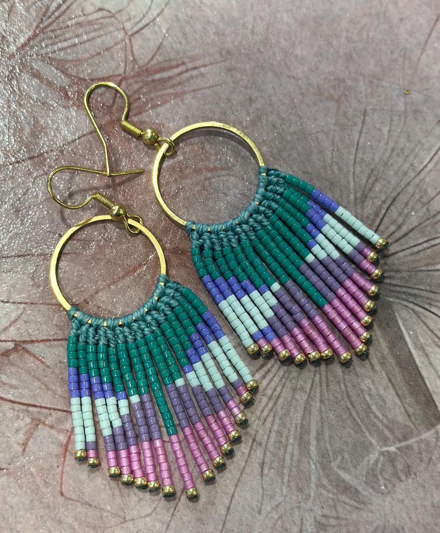 Boucles d'oreilles à franges perlées – Miyuki multicolore & anneau acier doré | Bohème Boho Chic